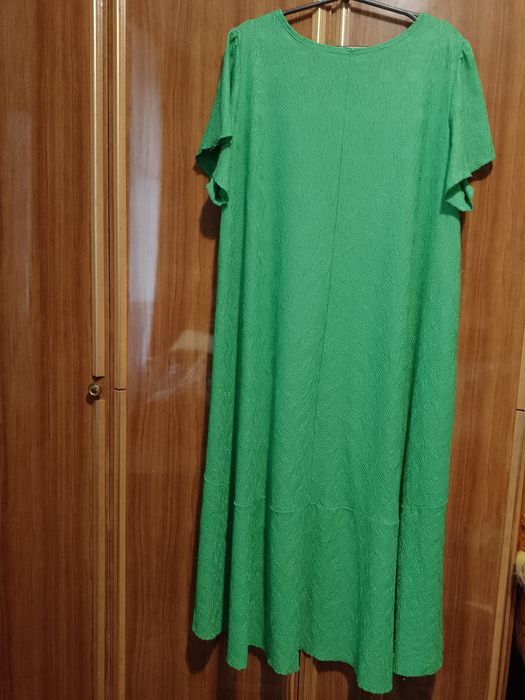 Мережева нарядна сукня великого розміру