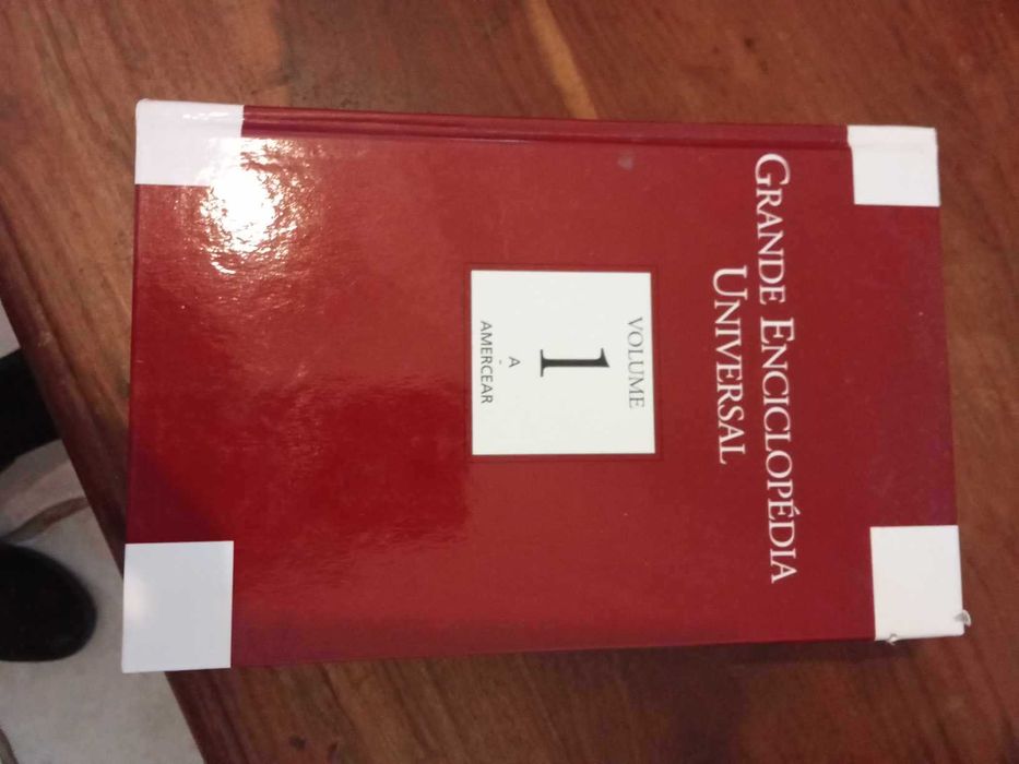 Livro Grande Enciclopédia Universal