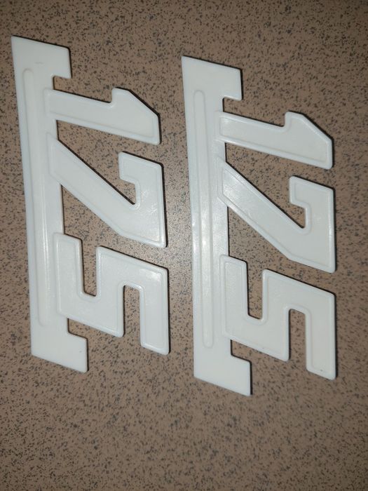 Nowe znaczki emblematy na oslony boczne wsk 175 kobuz perkoz garbuska