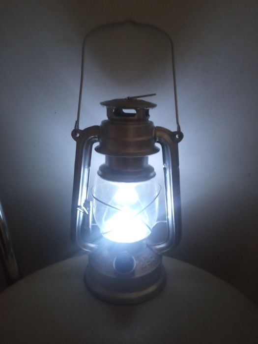 Lampa  na baterie.