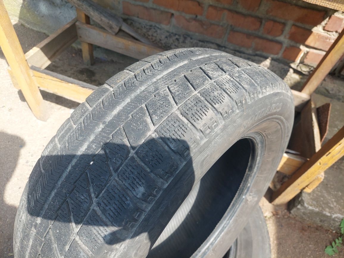 205/65r15 Bridgestone blizzak vrx