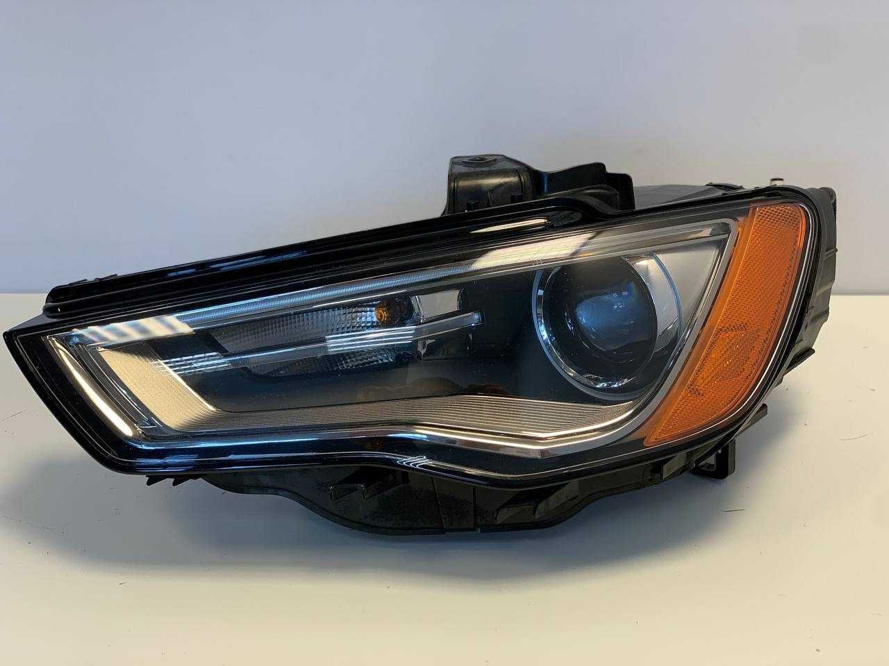 Lewa Lampa Reflektor AUDI A3 S3 8V0 przed lift XENON