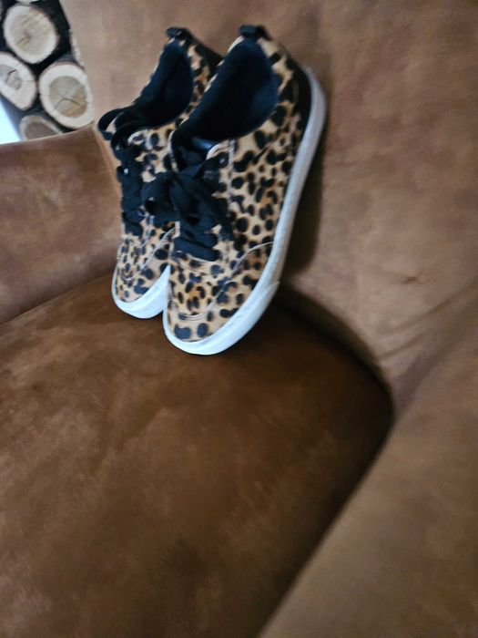 Adidasy buty 39 panterka wlosie