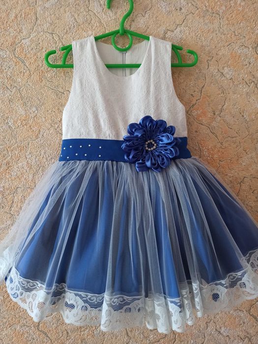 Продам дитяче плаття.