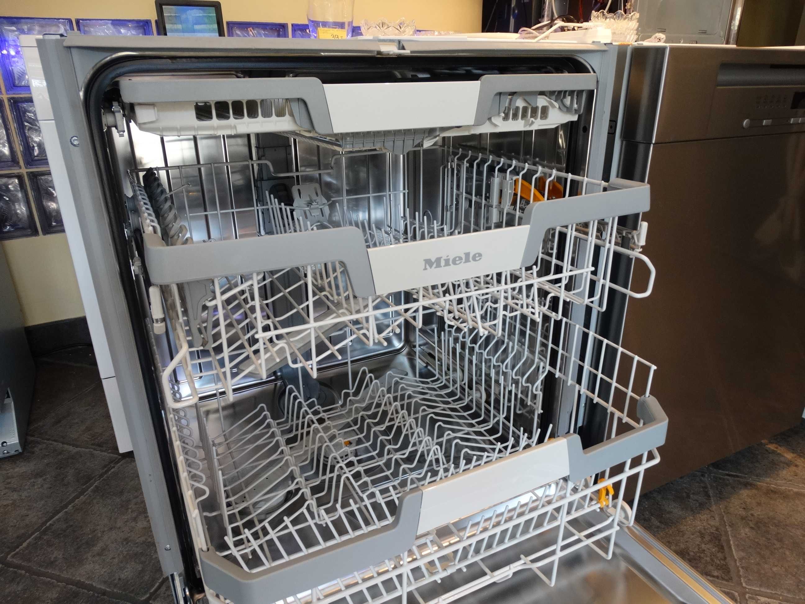 Zmywarka pod blatowa biała Miele G7200 SC nowy model 6 m-cy gwar