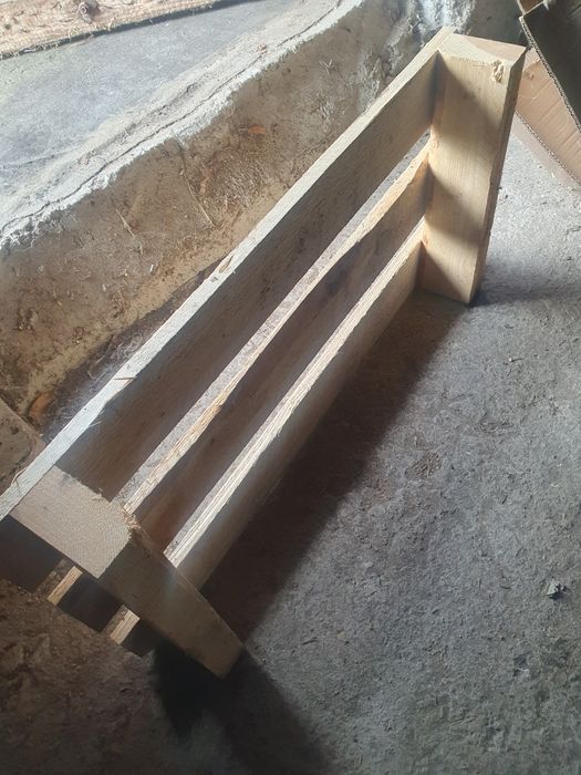 Małe palety 80x40 stan bdb około 40 sztuk