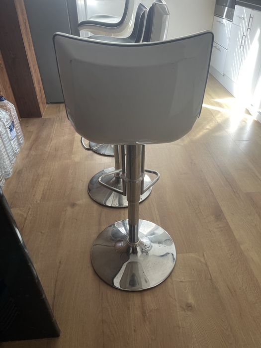 Cadeiras altas cozinha