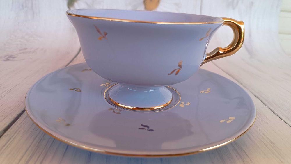 Chávena almoçadeira vintage,malva pintada à mão, defeito no rebordo