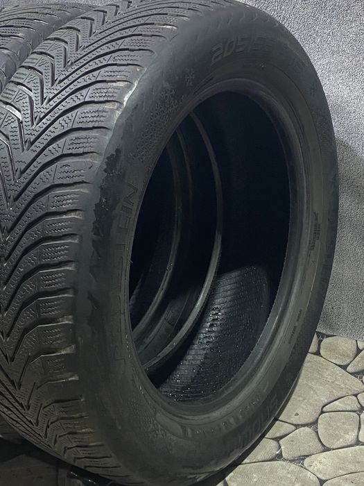 Зимова резина Vredestein 205/55 R16