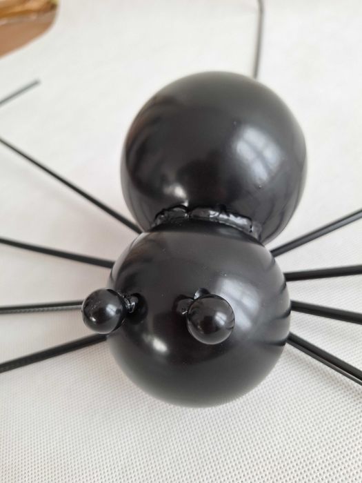 Metalowy czarny pająk wisząca figurka ozdoba zewnętrzna do ogrodu