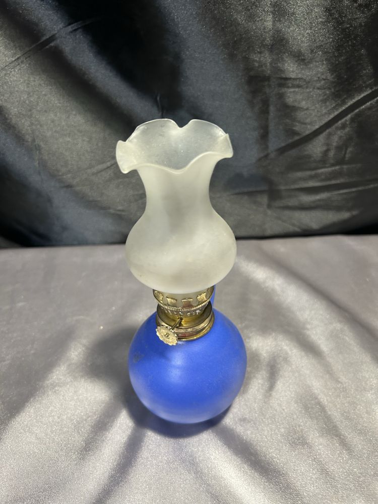 Lampa Naftowa z Uszkiem w Niebieskim Odcieniu