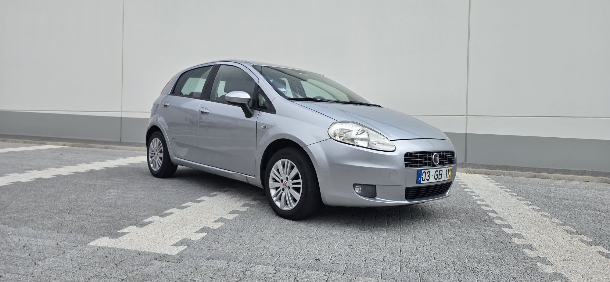 Vende-se Fiat Punto 1.2 – Ano 2008