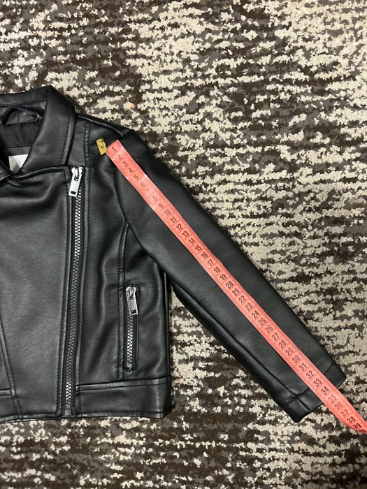 Куртка шкіряна для дівчинки