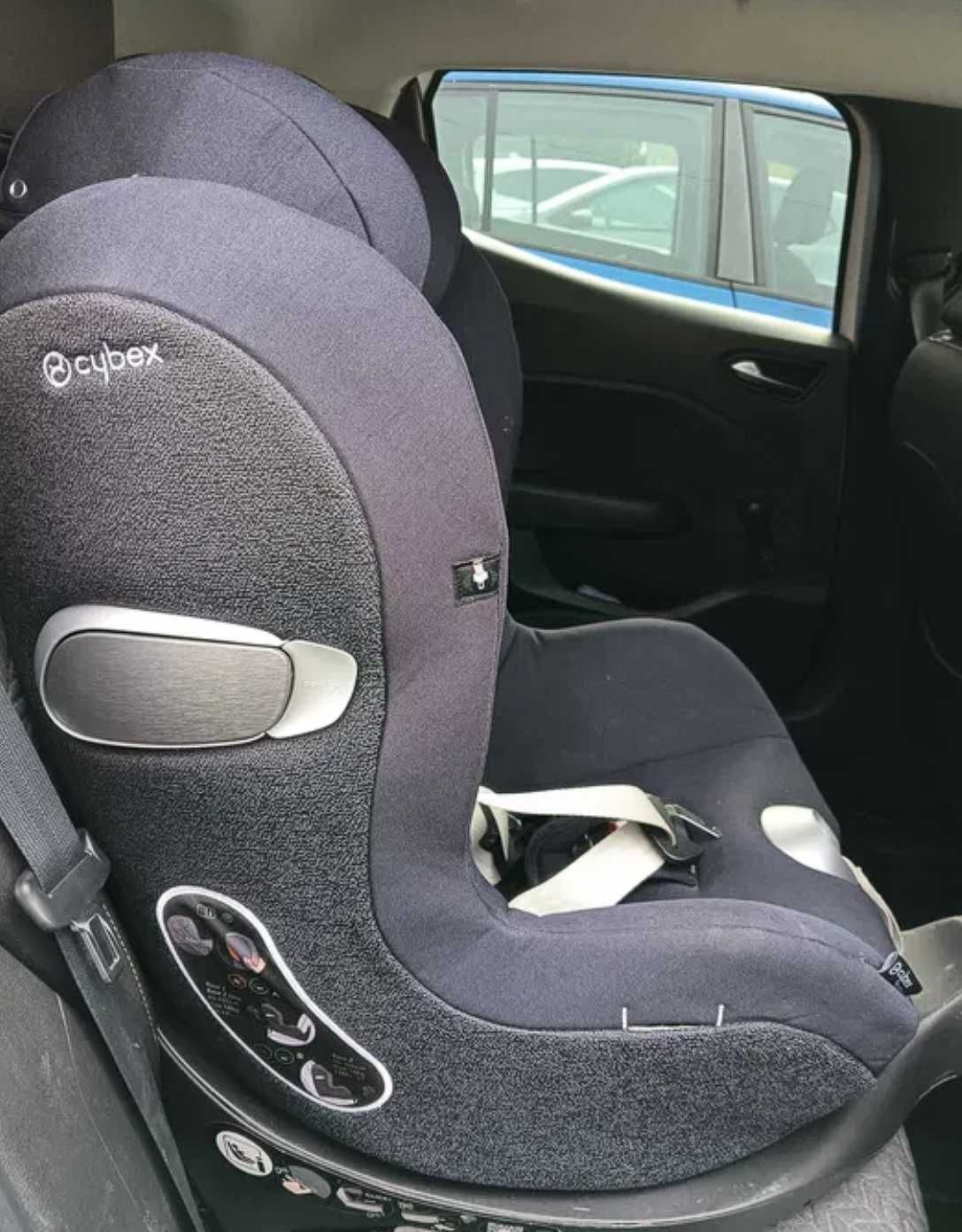 Cadeira auto Cybex Sirona Z i-size Dark Blue