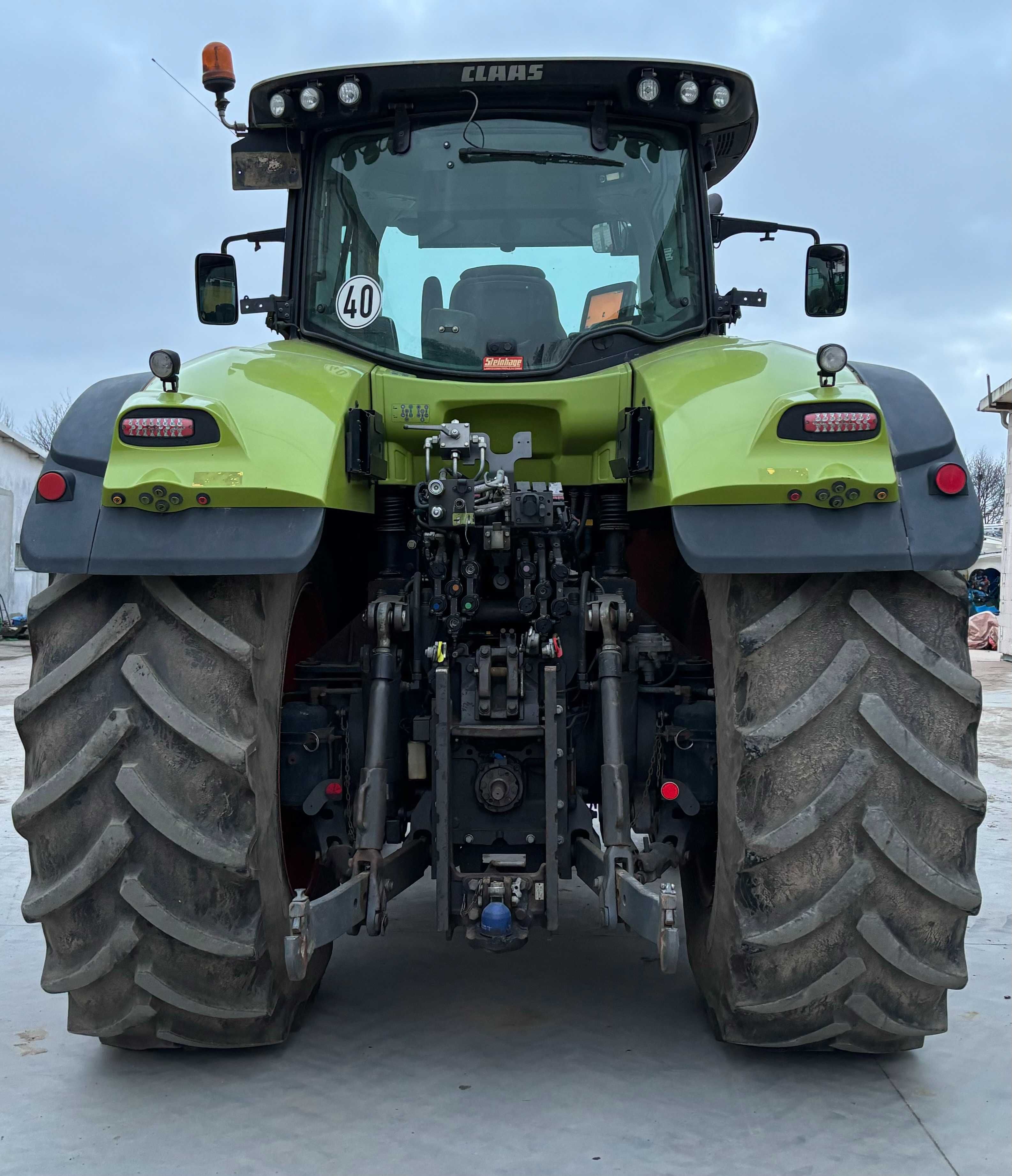 Ciągnik Claas AXION 920