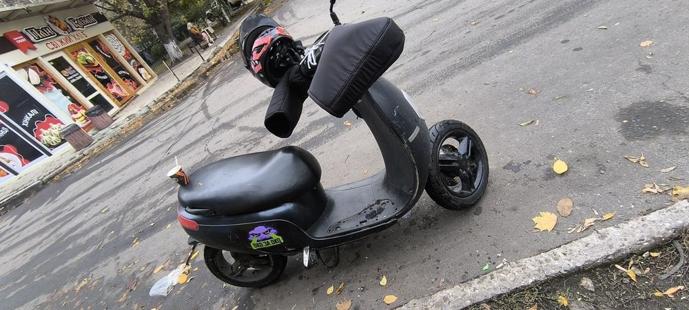 Электро-скутер Ecooter E1R