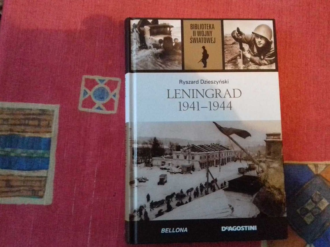 Ryszard Dzieszyński Leningrad (lata oblężenia) Biblioteka II Wojny Świ