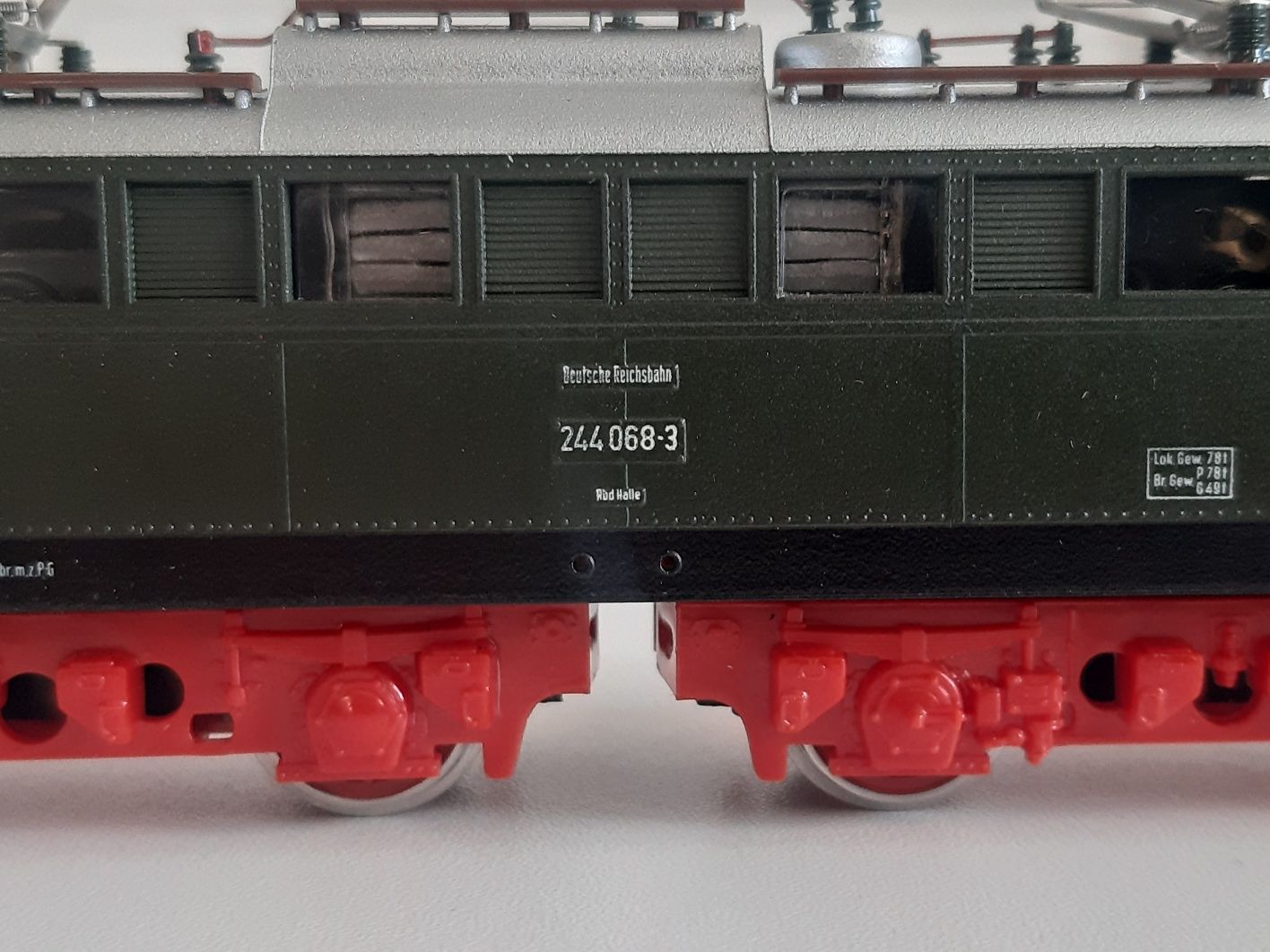Lokomotywa Piko E 244 H0