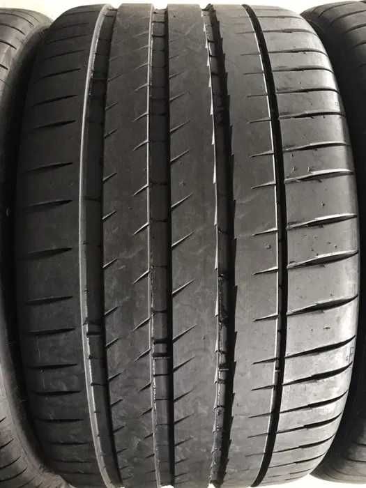 Купить разноширокий комплект БУ шин резины 255/40 R21 + 235/45 R21