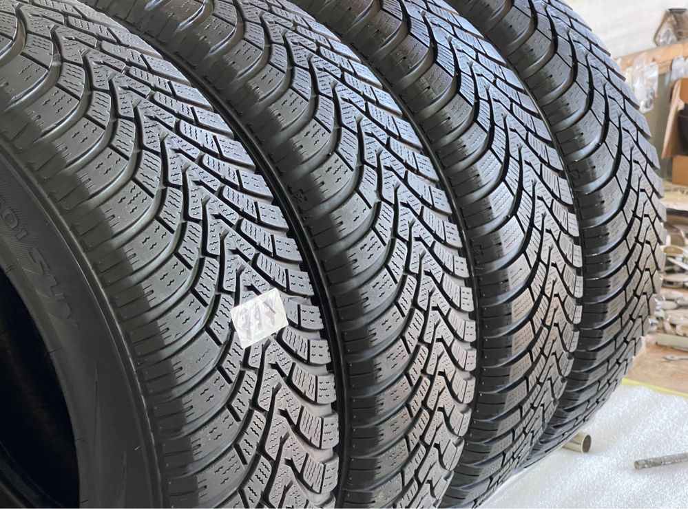 Автошини колеса резина 225/65 R17 Falken 2021 рік зимові