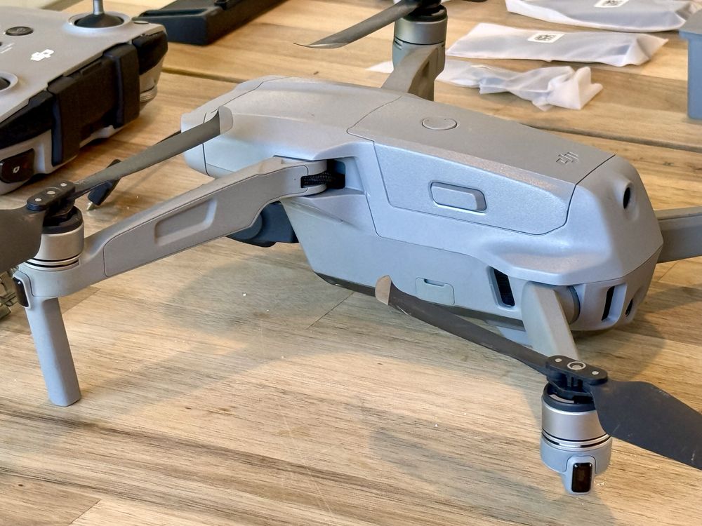 Drone DJI Mavic Air 2 Combo - Excelente Estado - Pouco Uso