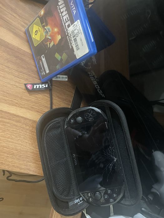 ps vita model PCH-2016