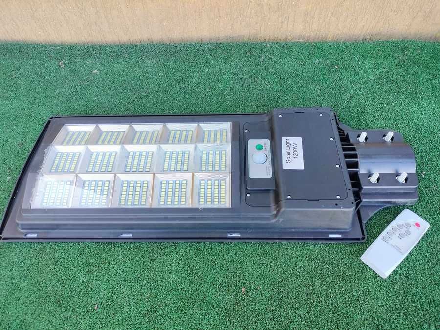 Lampa solarna uliczna bardzo mocna 1200 watt z pilotem nowa sprawna ja