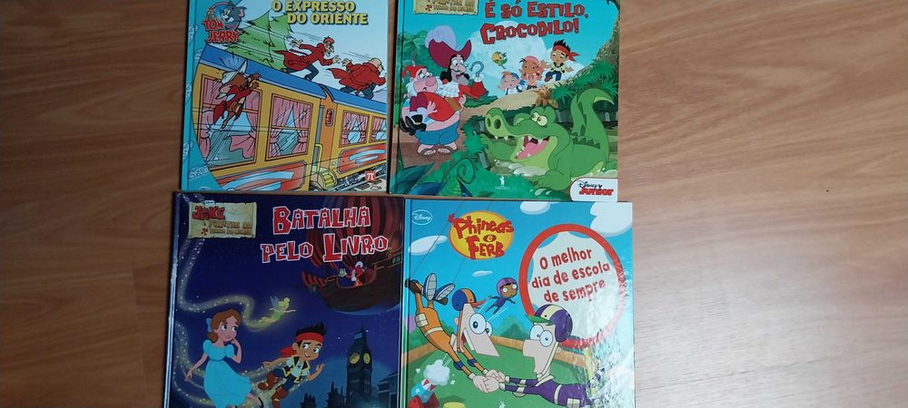 Livros Jake e os piratas  + Phineas e ferb + Tom e Jerry