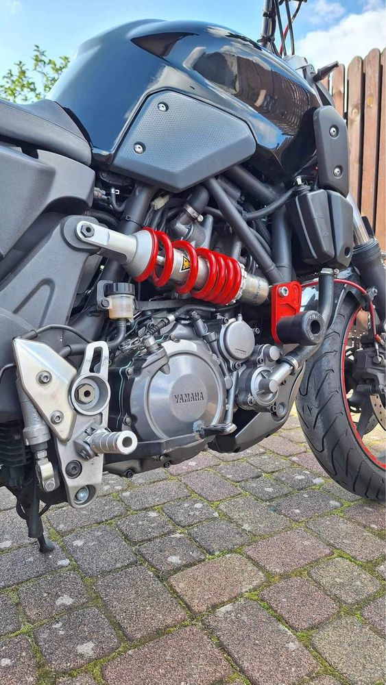 Yamaha mt 03 660 akrapovic