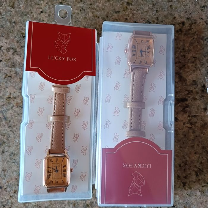 Piękny delikatny zegarek