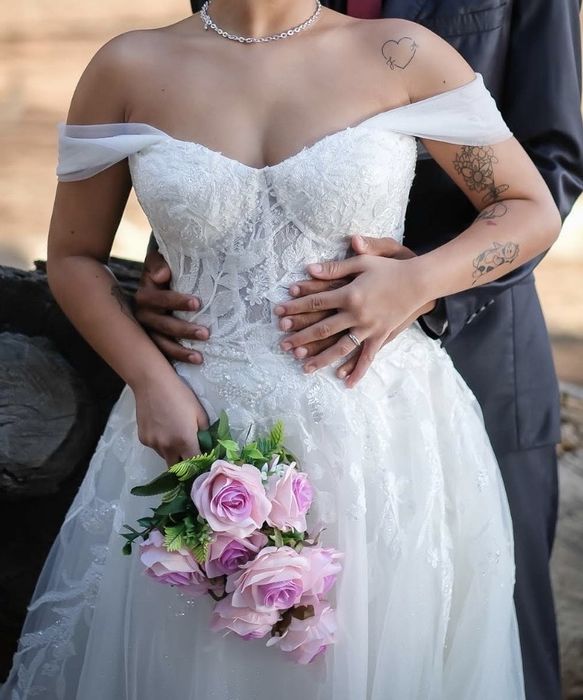 Vestido de noiva semi novo