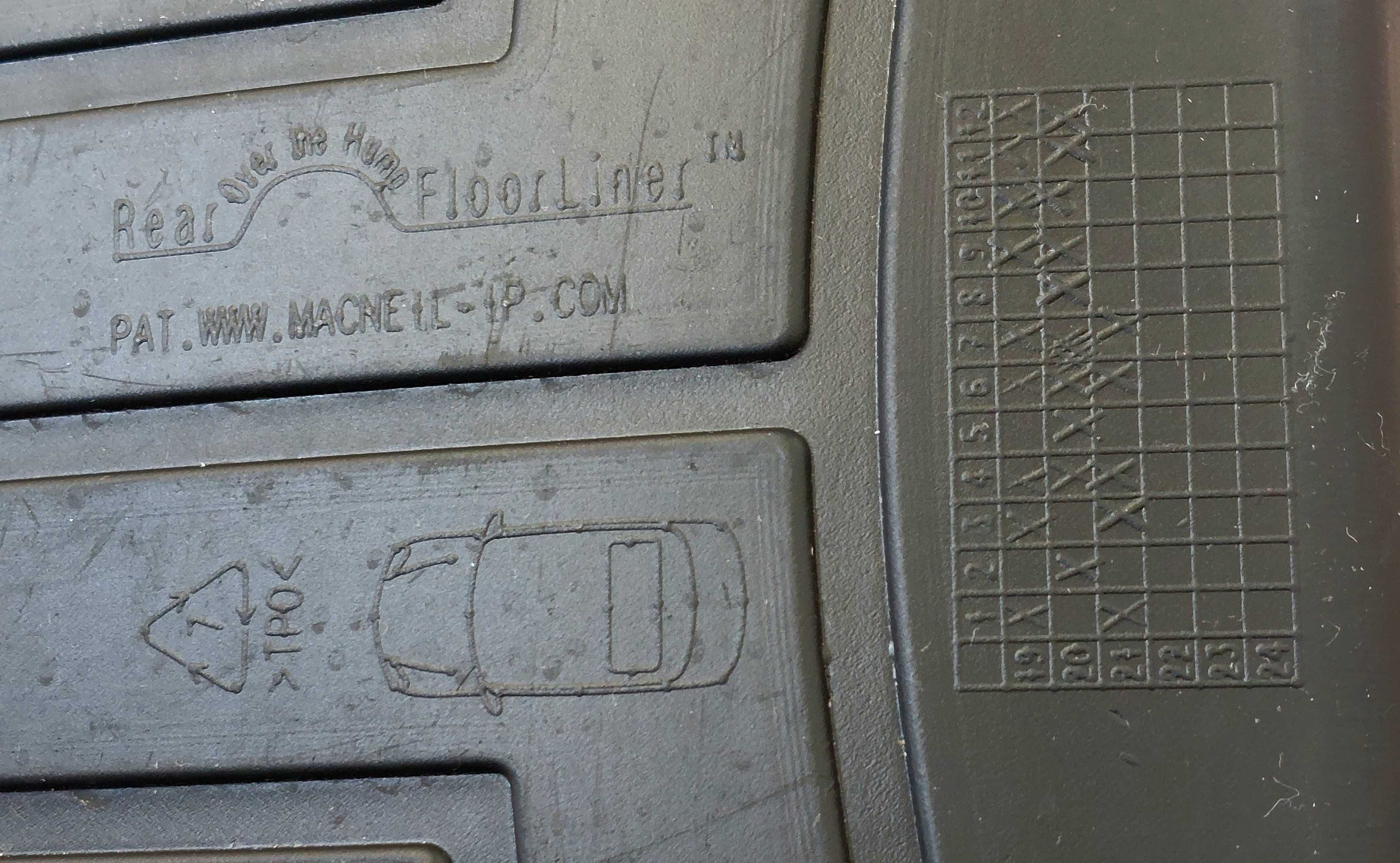 WeatherTech задній килимок (лайнер) Mitsubishi Outlander 2012-23