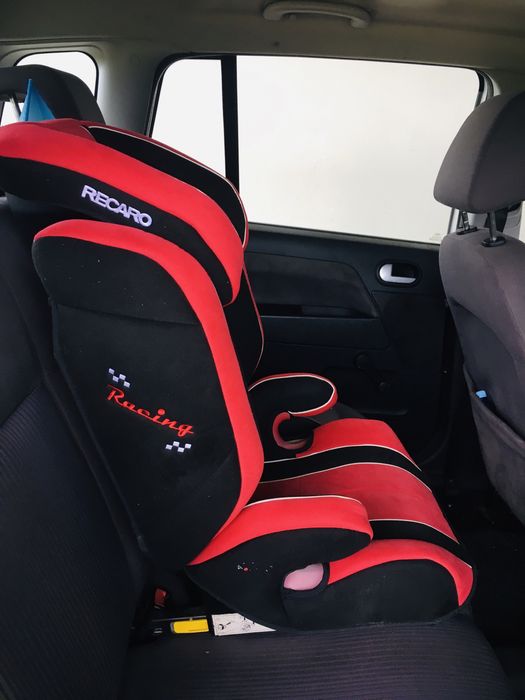 Автокрісло Recaro Racing 9-36 кг