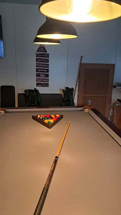 Bilhar usado mas impecável
