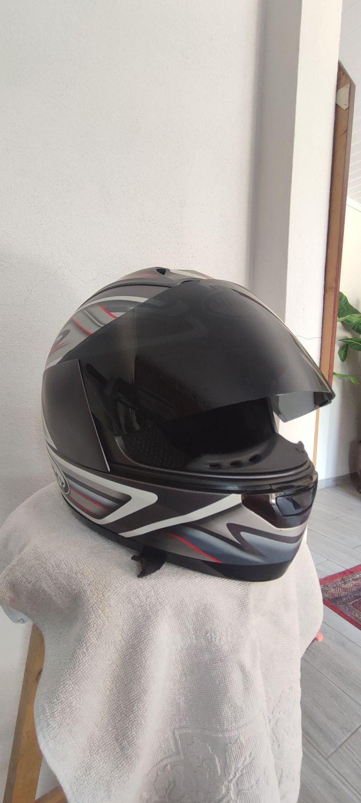 Capacete Suomy  Bargy Design