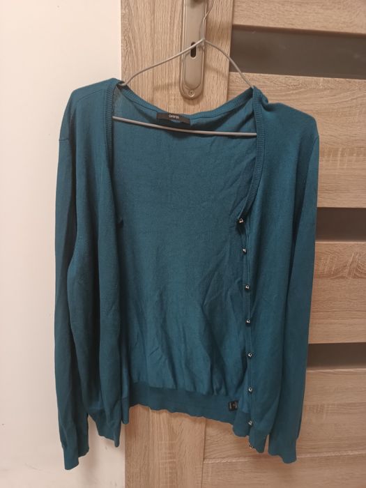 Damski sweter zapinany na guziki marki George