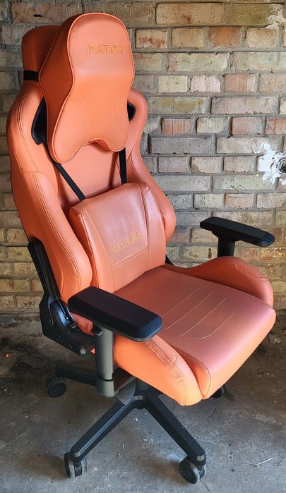 Ігрові, геймерські крісла Hator Arc з гарантією