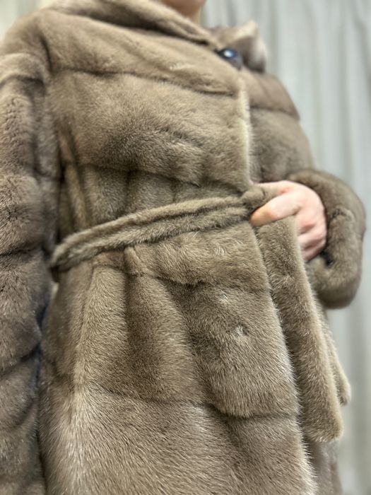 Шуба из меха Норки