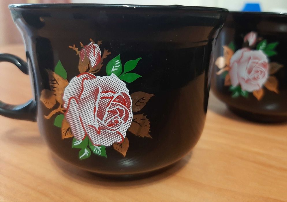 Чашка с блюдцем. Бесплатно