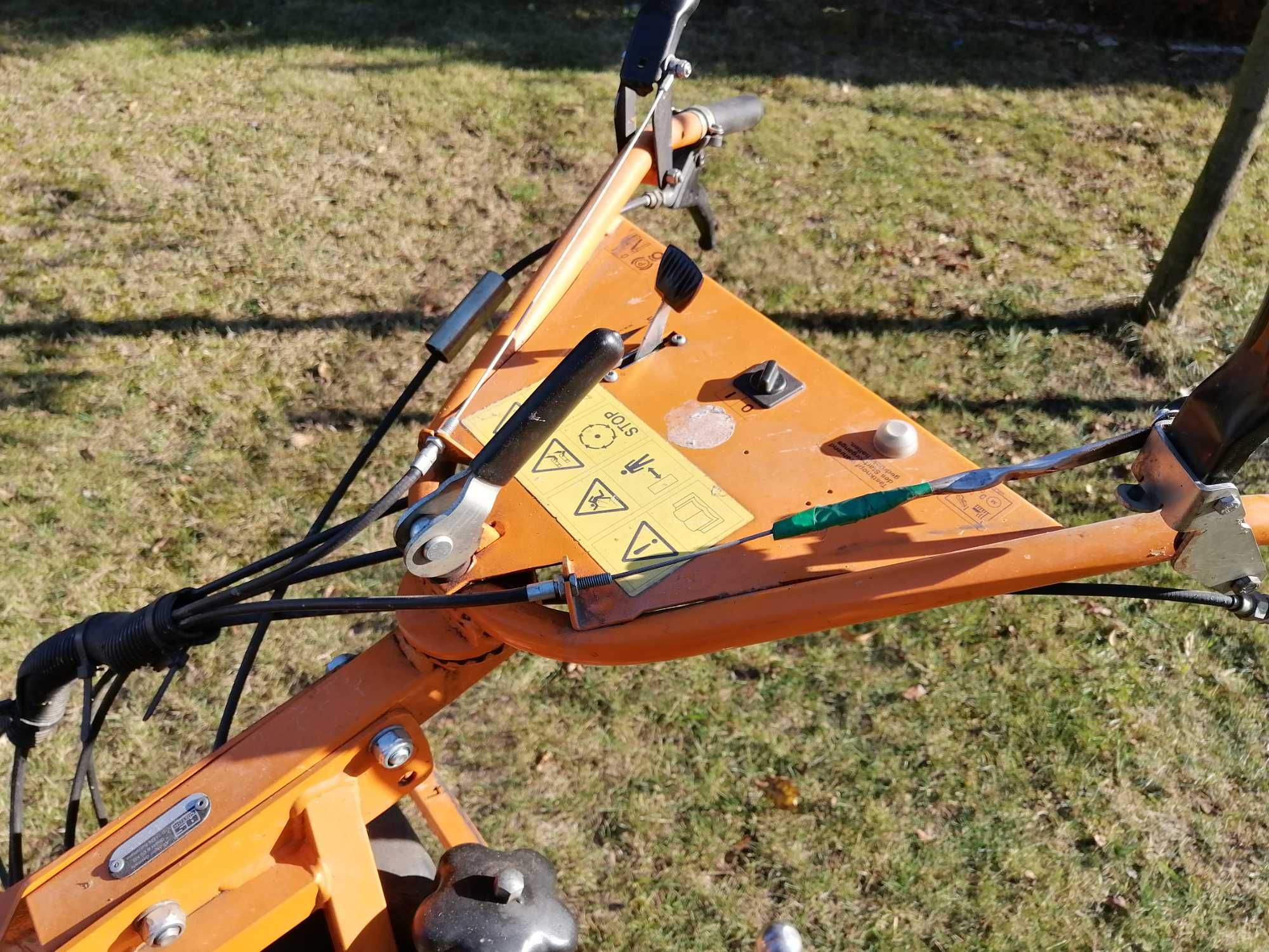 Sprzedam kosiarkę bijakowa samojezdna as motor 701 sm