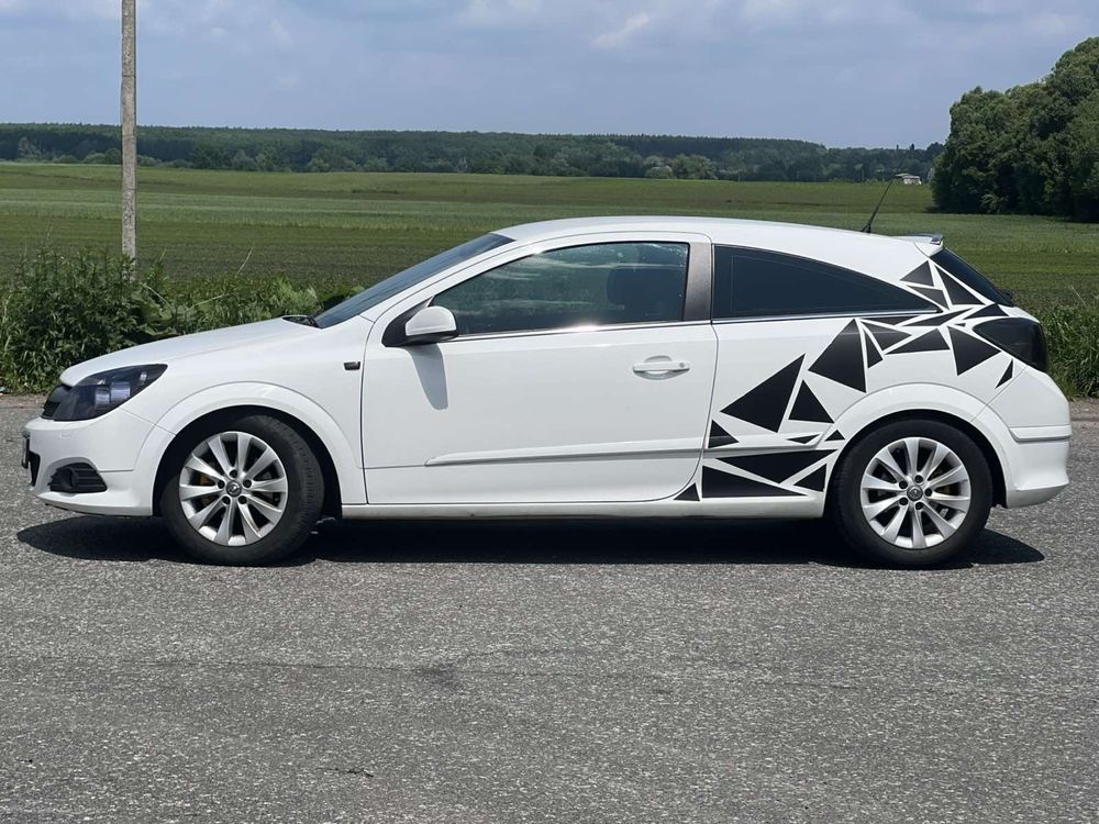 Opel Astra H, GTC , 2009