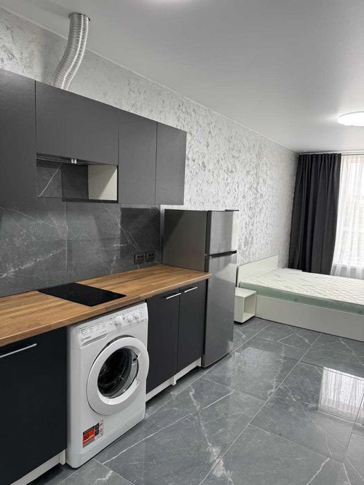 Gg  Продам 1 комн. квартиру - студию в центре города