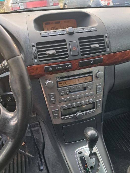 Тойота авенсіс,  автомат