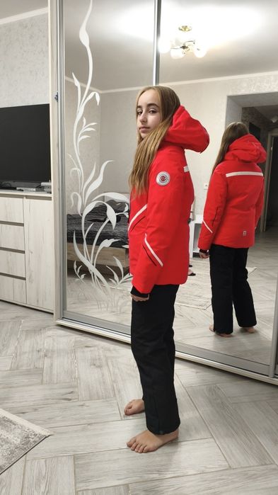 Дитячий лижний костюм 140 в гарному стані