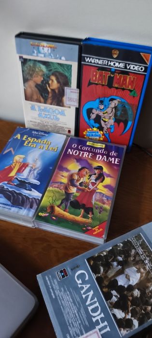 Cassetes VHS de animação e outros