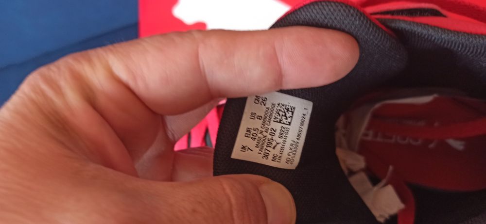 Buty Puma Drift Cat 40,5 Ferrari Motorsport