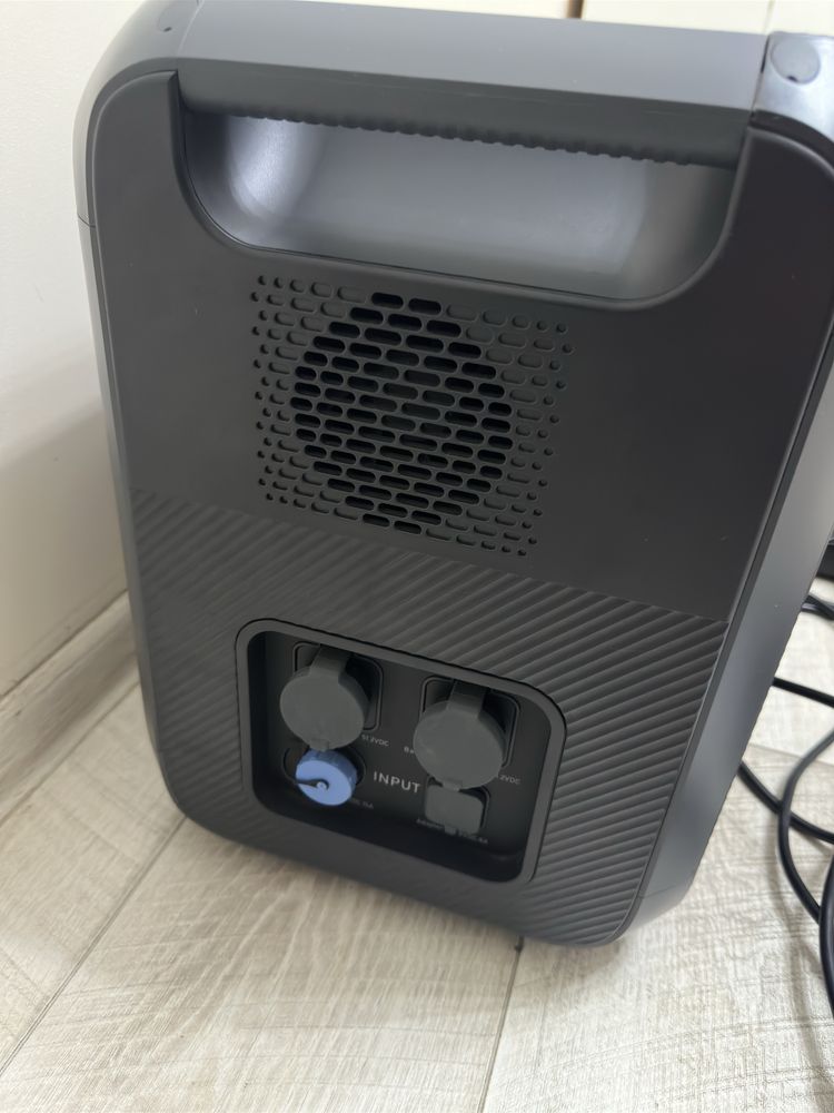 Зарядна станція Bluetti AC200 MAX 2200 Вт / 2048 Вт