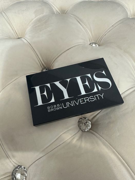 Paleta cieni Bobbi Brown jak nowa