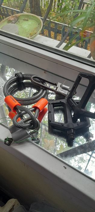 Замок велосипедный,педали