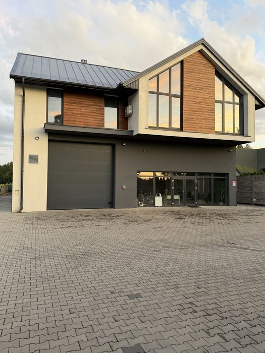 Wynajem budynku usługowego